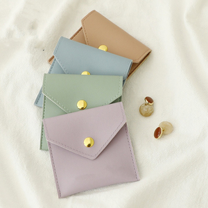 กระเป๋าใส่เครื่องประดับหนัง PU พกพาสะดวก พร้อมโลโก้สั่งทำ ปิดด้วยกระดุมแป๊ก สำหรับเก็บต่างหู แหวน กำไลข้อมือ ใช้เป็นของขวัญ บรรจุภัณฑ์ หรือซองใส่เครื่องประดับ - Product Image 1