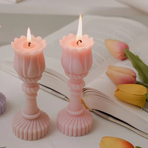 Velas Aromáticas Hechas a Mano en Diferentes Formas, Regalo Único para Decoración del Hogar, Vela con Forma de Tulipán y Loto - Product Image 5
