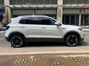 Volkswagen Taco Usado Modelo 2023 200TSI DSG Edición Yuezhilian <span class=keywords><strong>1</strong></span>.2T 116HP Precio Bajo en Venta Exportación a Rusia - Product Image 3