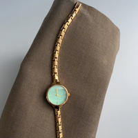 Montre décontractée de luxe, montre de mode exquise, montre élégante et décontractée, montre à chaîne délicate, montre pour femme
