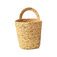 Panier suspendu en paille naturelle tressé à la main, organisateur de rangement mural tissé, vente en gros OEM, panier suspendu en paille