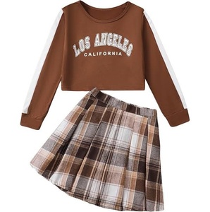 Ensemble de vêtements pour filles toutes saisons avec tissu élégant et design élégant offrant un confort élevé pour les journées actives et décontractées - Product Image 2