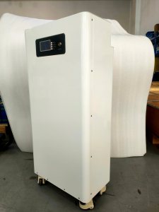 แบตเตอรี่พลังงานแสงอาทิตย์สำหรับเก็บพลังงานภายในบ้านแบบออลอินวัน 25.6V 200Ah 5kWh แบบต่อพ่วงได้ มาตรฐาน IP65 สำหรับเครื่องใช้ไฟฟ้า แบบตั้งพื้น รับผลิตแบบ OEM ODM - Product Image 6