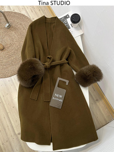 女性手作り両面カシミヤコートビッグVネックフォックスファーカフスウールコートOEM卸売工場2025AW - Product Image 4