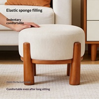 Petit tabouret bas moderne et minimaliste en bois massif rembourré, banc marchepied, siège de table basse, chaise d'appoint de salon, ottoman de canapé