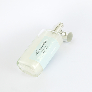 <span class=keywords><strong>Profumo</strong></span> da Donna in Flacone Rettangolare di Vetro, Liquido Lattiginoso, Etichetta Azzurra, Tappo Bianco, Confezione Elegante, Lunga Durata - Product Image 6