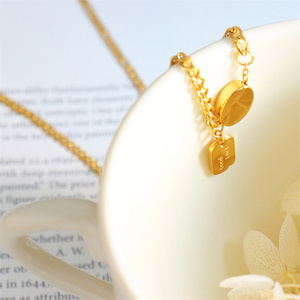 Collar de amuleto ovalado en blanco a prueba de agua, colgante de buena suerte chapado en oro - Product Image 2