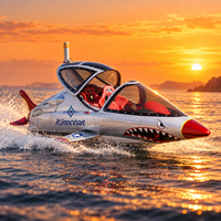 Jet-boat 2 places de style requin, 230 CV suralimenté, pour les aventures en mer et en lac