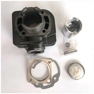 อะไห<span class=keywords><strong>ล</strong></span>่เครื่องยนต์มอเตอร์ไซค์ AX100 <span class=keywords><strong>70</strong></span> มม. Cg300 แบบกำหนดเองจากโรงงาน ชิ้นส่วนเครื่องยนต์มอเตอร์ไซค์ 100 ซีซี บล็อกกระบอกสูบสแตนเลสสำหรับซูซูกิ - Product Image 3