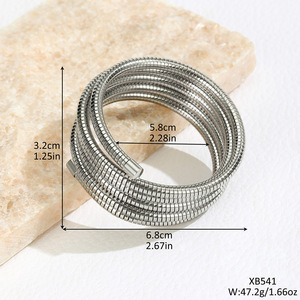 Pulsera de acero inoxidable de varias capas con anillo elástico enrollado, joyería unisex con acabado en oro blanco - Product Image 5