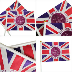 手を振る旗英国のお祝い2022カスタム英国クイーンエリザベス2世旗5x8インチミニゲームパーティーイベント旗 - Product Image 4