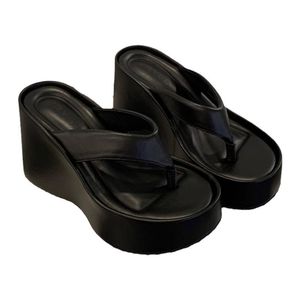 2025 <span class=keywords><strong>infradito</strong></span> estivo <span class=keywords><strong>infradito</strong></span> di alta qualità Sole spesse scarpe primaverili <span class=keywords><strong>sandali</strong></span> con zeppa da <span class=keywords><strong>donna</strong></span> - Product Image 5