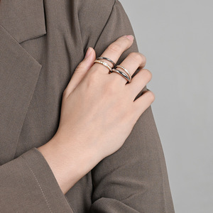 Anillo de Diamantes Apilables de Cuatro Capas para Mujer, Estilo Europeo, Acabado Dorado, Diseño Geométrico, Joyería para el Dedo Índice, Regalo - Product Image 4