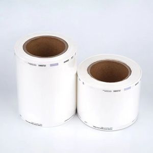 Rouleau de pochettes de stérilisation Tyvek jetables écologiques et recyclables de 100 m pour dispositifs d'implantation médicale - Product Image 1