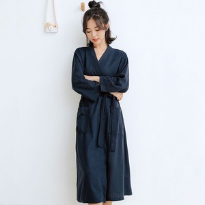 Peignoir léger en tissu gaufré pour femmes et hommes, robe de spa douce à manches longues, robe de détente respirante pour l'été, grande taille - Product Image 6