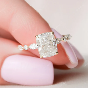 工場価格 IGI認定 14K & 18Kソリッドゴールド婚約指輪 女性向け HPHT CVD VVS ラボグロウン ラディアントカットダイヤモンド - Product Image 1