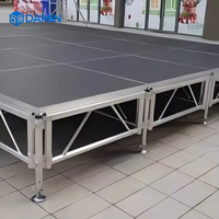 Scène mobile extérieure de luxe en aluminium pour concerts et mariages, avec podium antidérapant, installation facile, pour événements et présentoirs en treillis.