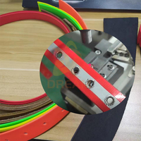 Machine automatique de poinçonnage d'œillets et de rivetage pour cuir