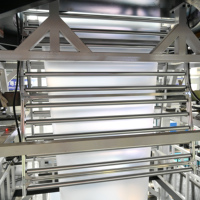 Machine de soufflage de film co-extrudé ABC à 3 couches à fonctionnement stable, ligne de production de film soufflé en plastique à partir de matière première PE