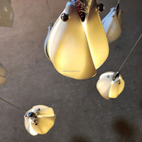 Lustres de fleurs de lys nouvellement conçus pour Villa hôtels salon escalier longue grande suspension d'éclairage LED