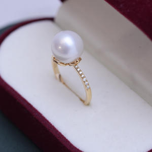 Bague en argent Zhuji Edison S925, perle d'eau douce ronde de 10-11 mm, lumière intense, minimaliste, faite à la main avec de fines imperfections - Product Image 3