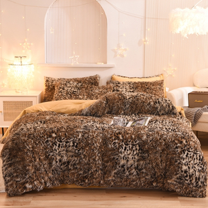 Nouvel ensemble <span class=keywords><strong>de</strong></span> literie moderne en flanelle polaire <span class=keywords><strong>de</strong></span> luxe en gros, 4 pièces, <span class=keywords><strong>housse</strong></span> <span class=keywords><strong>de</strong></span> <span class=keywords><strong>couette</strong></span> en velours peluche surdimensionnée pour lits Queen et King Size - Product Image 1