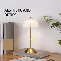 Lampe de table LED sans fil rechargeable en cristal, classique, élégante, de luxe, pour bar, restaurant, cadeau, décoration de mariage, événement