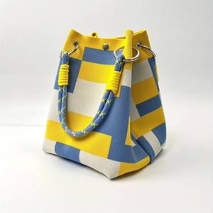 Borsa da viaggio personalizzata all'ingrosso con motivo <span class=keywords><strong>a</strong></span> maglia alla moda giapponese elegante con motivo <span class=keywords><strong>a</strong></span> forma di fiore - Product Image 4