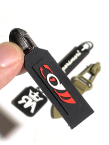 Venta al por mayor logotipo personalizado vuelo bordado llavero Fob quitar vuelo antes del vuelo logotipo tejido personalizado Anime Jet Tag - Product Image 2