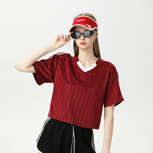 Camiseta de Fútbol Corta a Rayas Brillantes Personalizada de Alta Calidad al por Mayor ODM, Camiseta Corta Deportiva Rosa con Cuello en V y Manga Corta para Mujer - Product Image 3