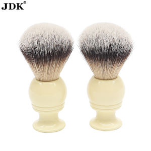 Pinceau à raser de haute qualité en poils de <span class=keywords><strong>blaireau</strong></span> pur avec manche en résine blanche, en promotion - Product Image 3