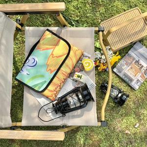Manta de <span class=keywords><strong>Picnic</strong></span> Plegable Impermeable, Tapete Portátil para Acampar al Aire Libre, Colchoneta Resistente a la Humedad, Alfombra Ligera para Playa, Senderismo y Viajes - Product Image 5