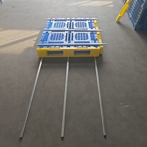 Pallet in Plastica Ecologico Personalizzabile Impilabile 1150mmX1050mmX150mm con 6 Traverse e Piano Aperto per Prodotti Cartacei - Product Image 3