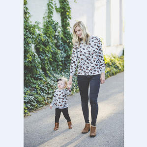 Le donne E I Bambini Madre Figlia/Figlio, La Famiglia di Corrispondenza Pullover Top Fashion Cheetah Leopardo Stampato Mommy And Me <span class=keywords><strong>Felpa</strong></span> - Product Image 2