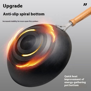 Wok à frire antiadhésif en fer de 12/14 pouces, personnalisé, directement de l'usine, avec couvercle en acier inoxydable, poignée en bois, portable, compatible avec les plaques à induction - Product Image 3