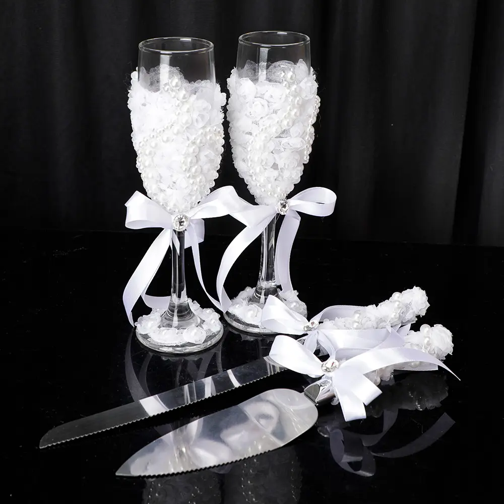 현대 웨딩 레트로 절묘한 레이스 포장 진주 리본 활 유리 잔 샴페인 컵 케이크 나이프 주걱 4 조각 세트