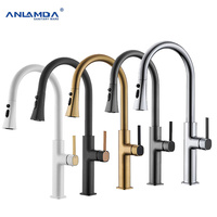 Nouvelle tendance pistolet chaud et froid gris robinet d'évier de cuisine gastronomique avec pulvérisateur poignée à un trou montage sur pont