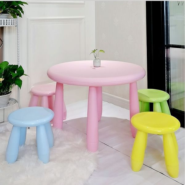 Pink round table 4 round stool