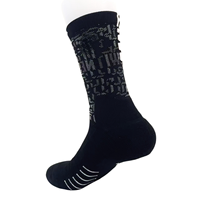 Chaussettes de sport épaisses de qualité supérieure pour hommes, chaussettes d'entraînement personnalisées, style professionnel James, chaussettes athlétiques d'élite brodées