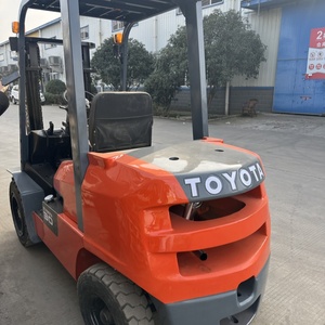 מלגזה יפנית מקורית 3 טון FD30 מנוע משומש זול טויוטה דיזל 5 טון FD50 FD30 מלגזת משא משלוח מהיר - Product Image 1