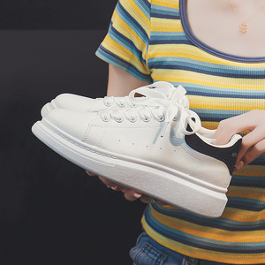 Scarpe sportive per il tempo libero piccole donne bianche di nuovo arrivo suole spesse Trendy in rete <span class=keywords><strong>Sneakers</strong></span> <span class=keywords><strong>Red</strong></span> Court QS113C127 - Product Image 2