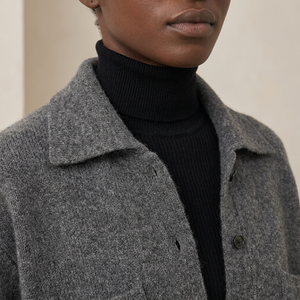 <span class=keywords><strong>Cardigan</strong></span> <span class=keywords><strong>Oversize</strong></span> in Lana 100% Organica per <span class=keywords><strong>Donna</strong></span>, Certificato GOTS, Grigio Mélange con Tasche, Stile Lussuoso e Discreto - Product Image 4