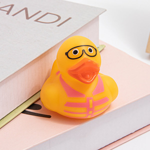 Surtido de bonitos patos de goma, juguetes de baño temáticos de la Marina para niños, venta al por mayor, coloridas figuras de pato marinero, regalos novedosos - Product Image 4