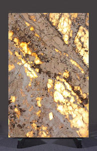 Stile Brasiliano Splendido <span class=keywords><strong>Patagonia</strong></span> con Grande Cristallo Traslucido di Quarzite Du Prix - Product Image 3