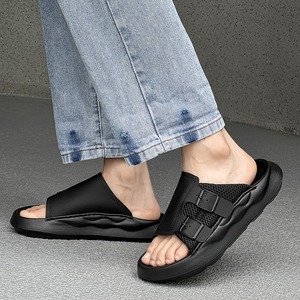 Chaussures légères à enfiler, tendance estivale, nouveau style, adaptées à toutes les occasions, chaussures de plage simples et à la mode pour hommes - Product Image 2