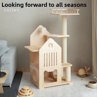 Arbre à chat en bois massif, style campagnard, avec structure d'escalade, nid et capsule spatiale intégrée, design peu encombrant, en carton