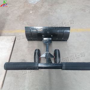 سهلة الصيانة بعجلتين قابل للتعديل اليدوي آلة دفع الثلج أداة سهلة الاستخدام بعجلات - Product Image 6