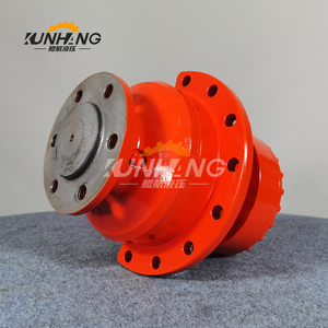 Motor de tracción de ruedas para minicargadoras T190, 2405486, con pernos de punta larga y corta - Product Image 3