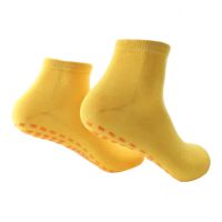 Chaussettes de trampoline vertes souples et respirantes personnalisées pour enfants