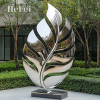 Sculpture de jardin en acier inoxydable personnalisée Statue d'art de hall d'hôtel Décor de caractéristique de l'eau Conception OEM